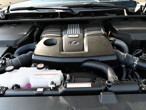 Used 2025 Lexus LX 600 4WD w/ Accessory Package (2T) image 66