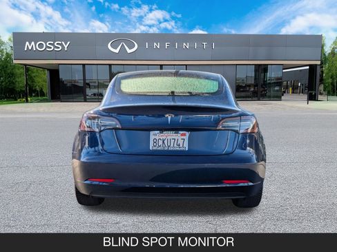Used 2018 Tesla Model 3 Long Range image 9