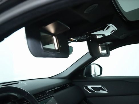 Certified 2025 Land Rover Range Rover Velar Dynamic SE image 20
