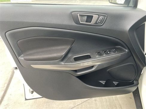 Used 2020 Ford EcoSport SE image 21