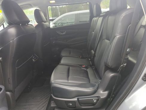 Used 2023 Subaru Ascent Limited w/ Technology Package AWD/4WD image 32