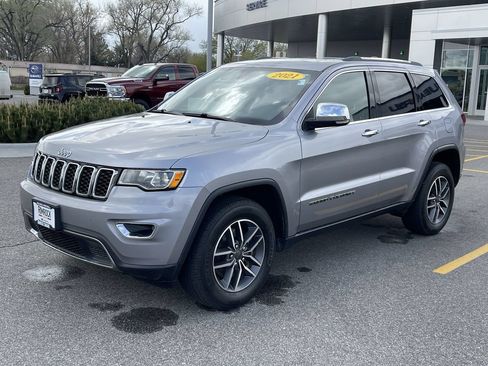 Used 2021 Jeep Grand Cherokee Limited AWD/4WD image 3