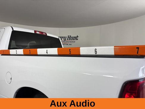Used 2016 RAM 2500 Tradesman w/ Chrome Appearance Group AWD/4WD image 8