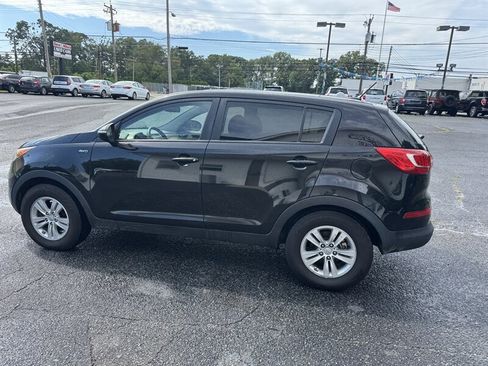 Used 2011 Kia Sportage LX AWD/4WD image 6