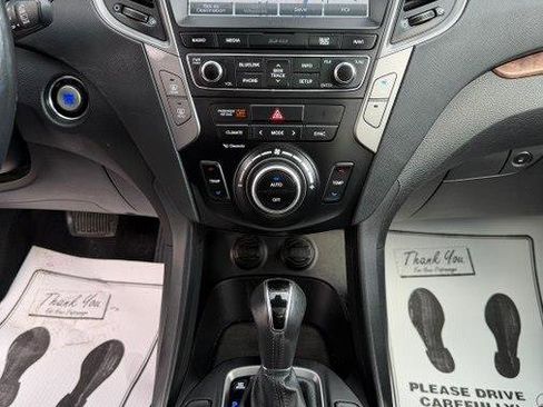 Used 2018 Hyundai Santa Fe Sport w/ 2.0T Ultimate Tech Package 05 AWD/4WD image 30