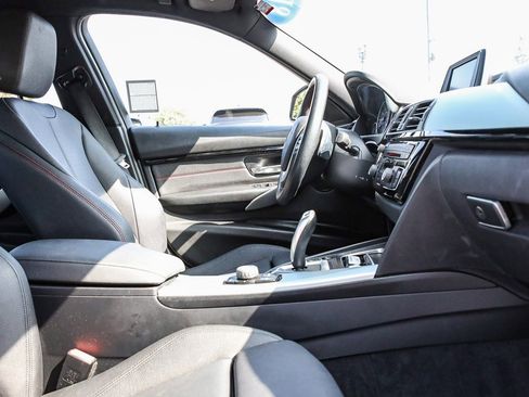 Used 2018 BMW 330e image 16