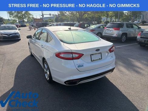Used 2014 Ford Fusion SE w/ Equipment Group 202A image 5