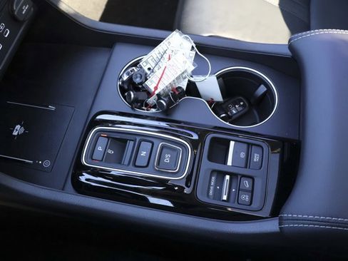 New 2025 Honda Pilot Touring image 18