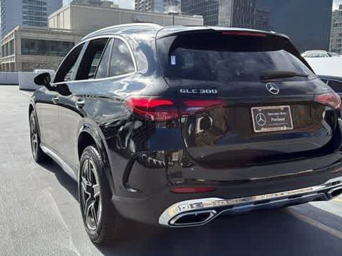 Used 2026 Mercedes-Benz GLC 300 4MATIC image 7