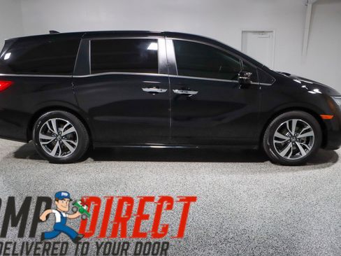 Used 2023 Honda Odyssey Touring image 6