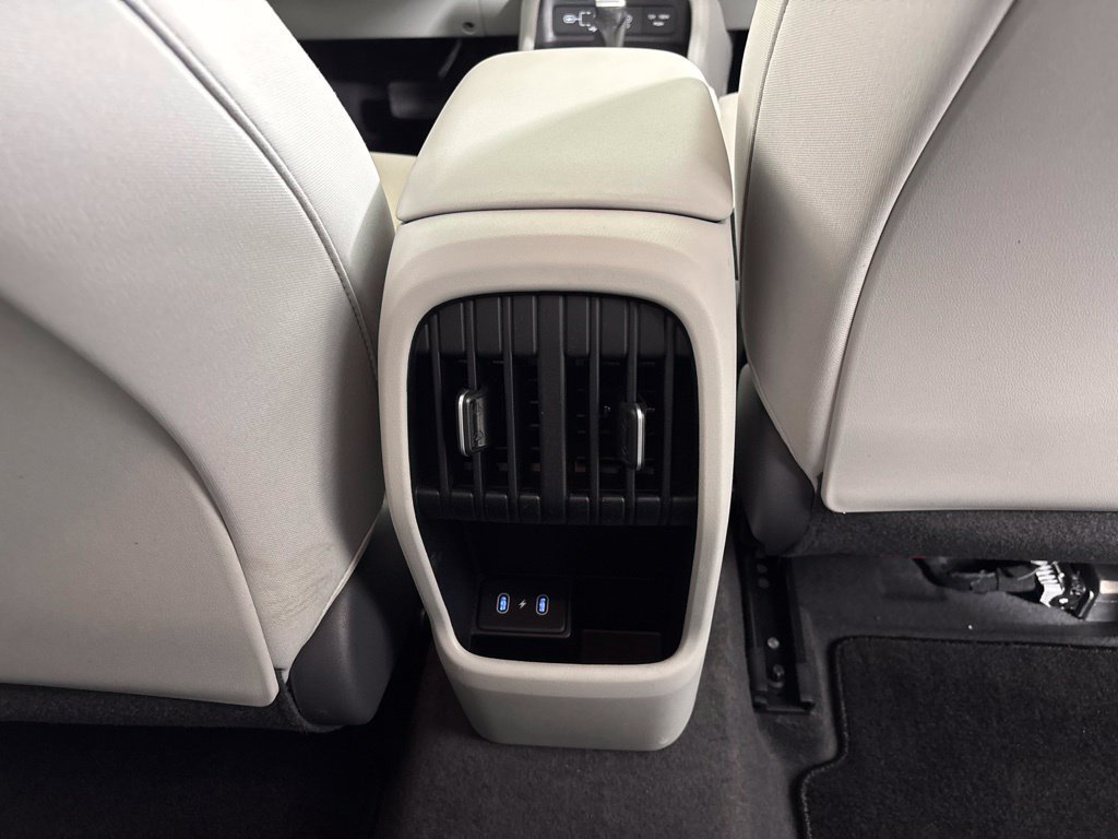 Used 2024 Hyundai Kona SEL AWD/4WD image 18