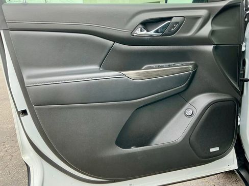 Used 2019 GMC Acadia SLT FWD image 41
