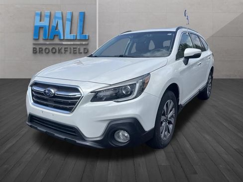 Used 2018 Subaru Outback 2.5i Touring w/ Popular Package #3 AWD/4WD image 1