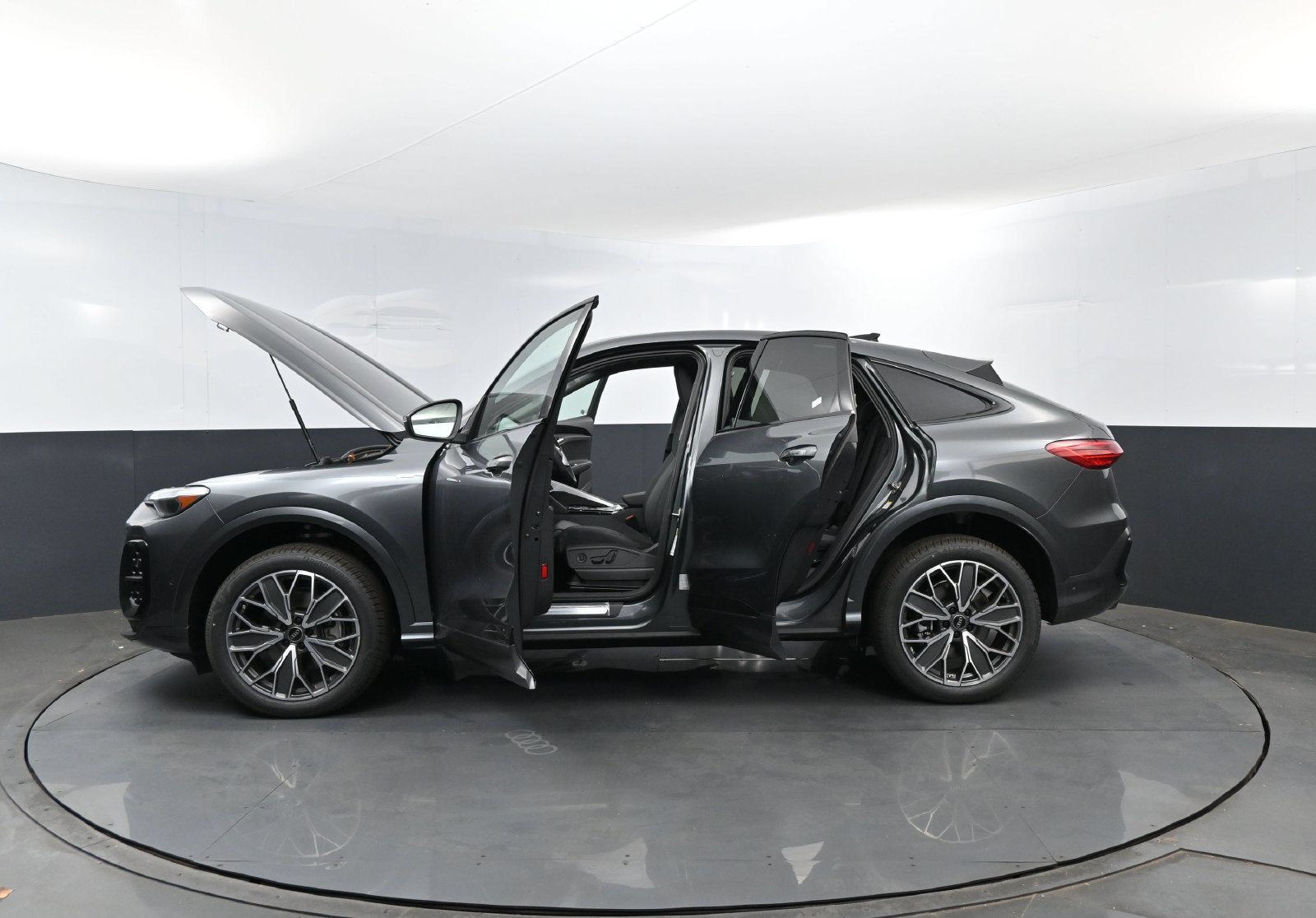 New 2026 Audi Q5 Premium Plus AWD/4WD image 28