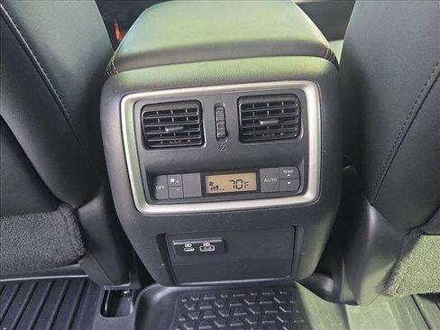 Used 2020 INFINITI QX60 Luxe w/ Essential Package image 17