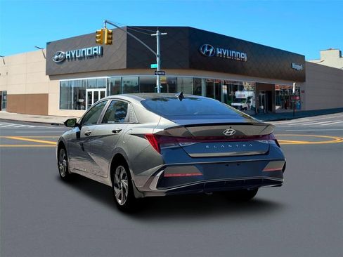 New 2026 Hyundai Elantra SEL Sport Premium w/ Cargo Package FWD image 5