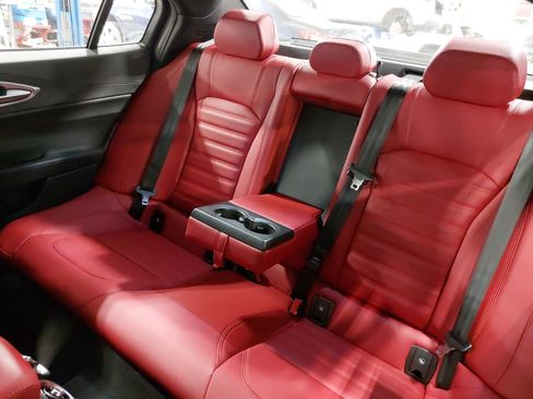 New 2025 Alfa Romeo Giulia w/ Veloce Package AWD image 16