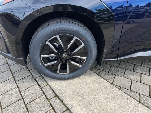 New 2026 Toyota bZ XLE Plus image 10