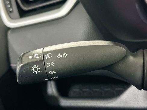 Used 2023 Toyota RAV4 LE image 28