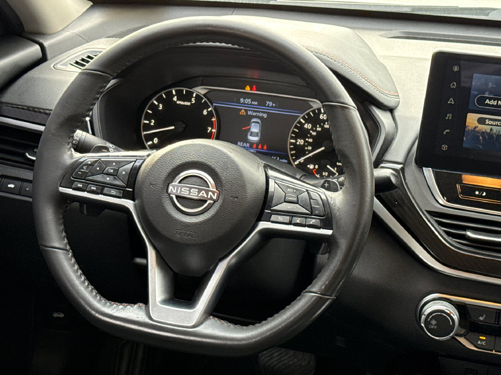 Used 2023 Nissan Altima 2.5 SR w/ SR Premium Package FWD image 13