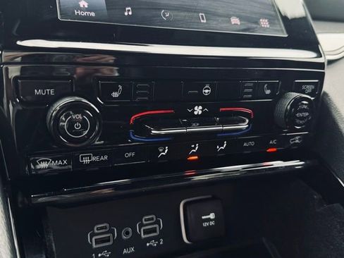 Used 2022 Jeep Grand Cherokee Altitude image 33