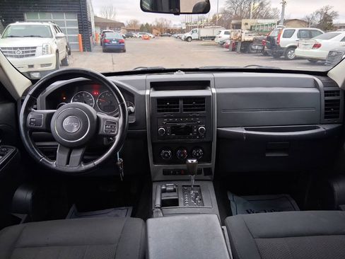Used 2011 Jeep Liberty Sport w/ Popular Equipment Group AWD/4WD image 9