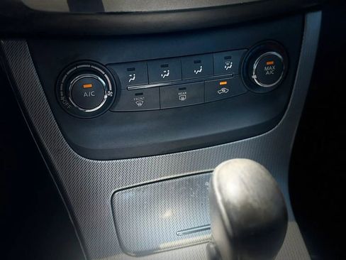 Used 2014 Nissan Sentra SR w/ SR Driver Package FWD image 34