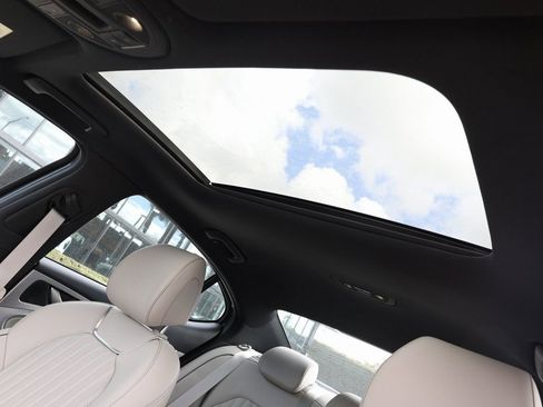 Used 2023 Genesis G70 2.0T w/ Sport Prestige Package image 17