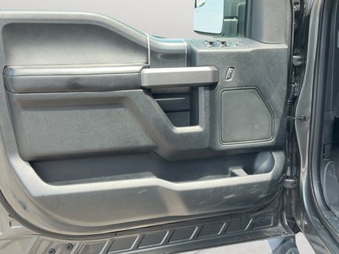 Used 2018 Ford F150 XLT w/ Equipment Group 302A Luxury RWD image 19