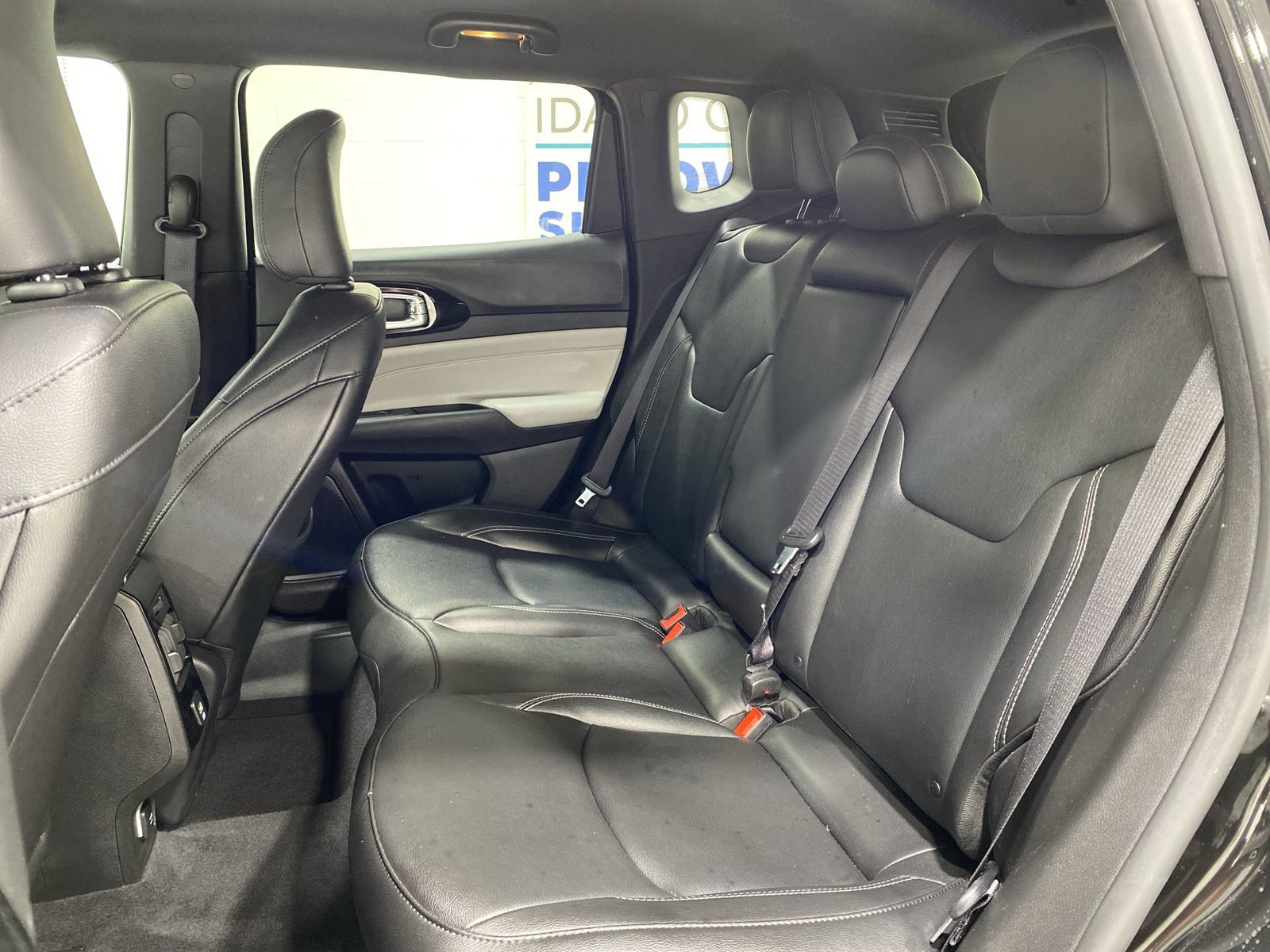 Used 2025 Jeep Compass Limited AWD/4WD image 21