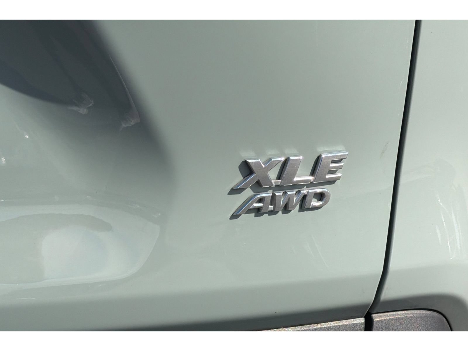 Used 2019 Toyota RAV4 XLE w/ Convenience Package AWD/4WD image 32