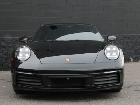 Certified 2023 Porsche 911 Carrera image 6