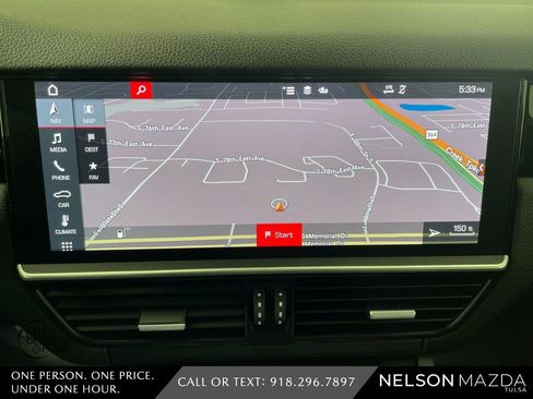 Used 2020 Porsche Cayenne S image 31