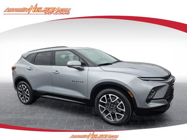 Used 2025 Chevrolet Blazer RS AWD/4WD image 1