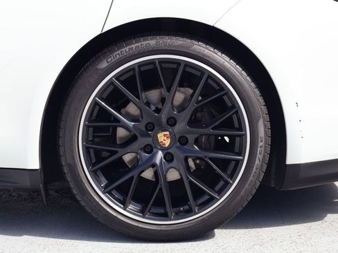 Certified 2023 Porsche Panamera Platinum Edition RWD image 27