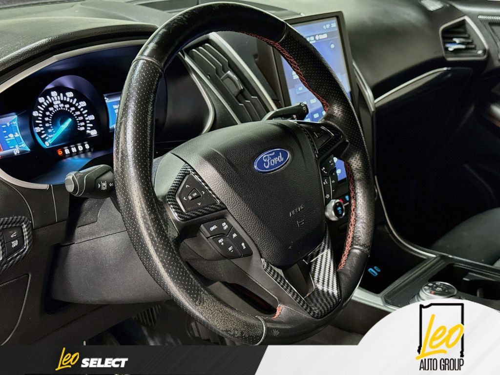 Used 2021 Ford Edge ST-Line FWD image 14