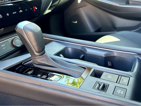 New 2026 Nissan Sentra SR w/ SR Premium Package FWD image 16