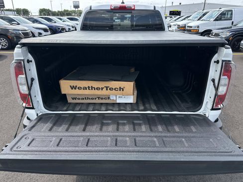 Certified 2022 GMC Canyon Elevation w/ Elevation Premium Package AWD/4WD image 9