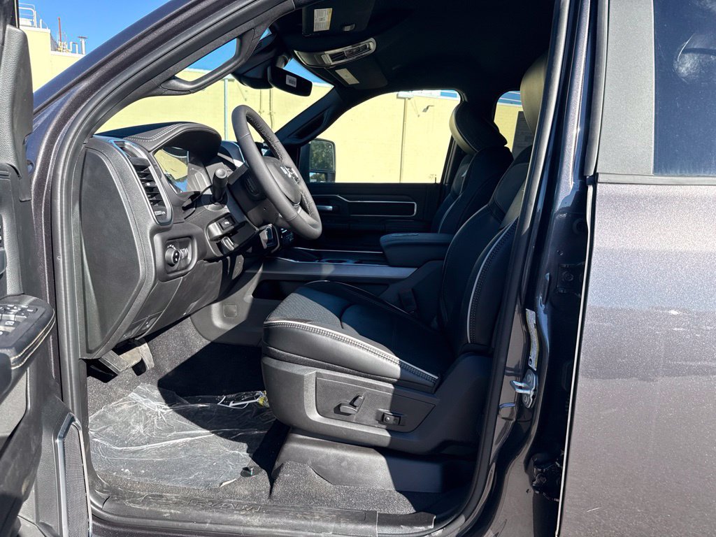New 2027 RAM 2500 Laramie AWD/4WD image 16
