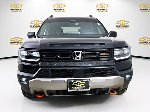 Used 2026 Honda Passport TrailSport image 2