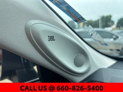 Used 2023 Toyota Highlander Platinum FWD image 25