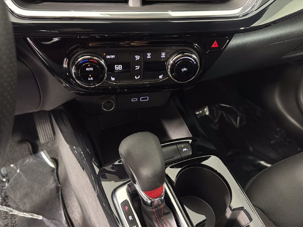 Certified 2025 Chevrolet Trax RS w/ Driver Confidence Package FWD image 23