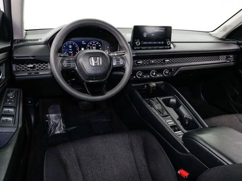 Used 2023 Honda Accord EX image 6
