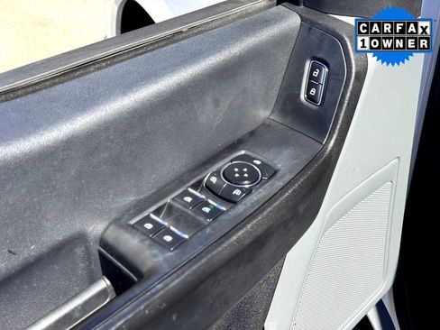Used 2023 Ford F250 XL w/ XL Chrome Package image 15