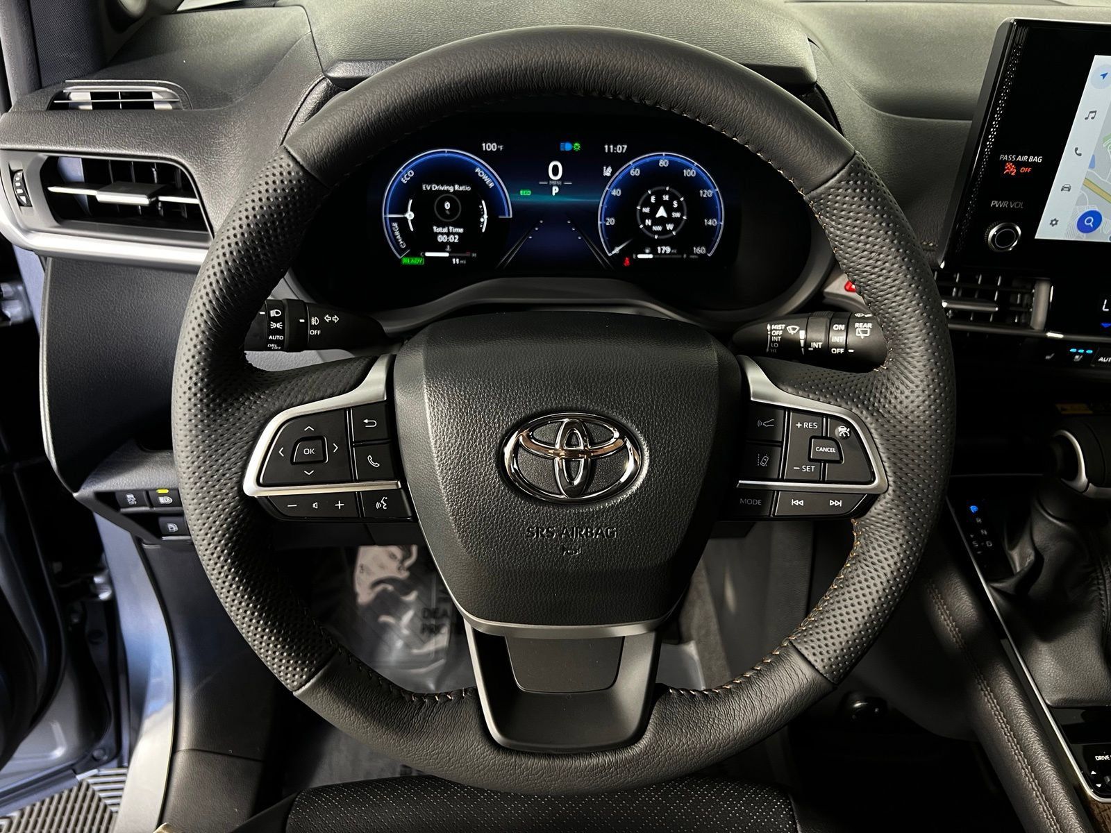 Used 2026 Toyota Sienna Limited FWD image 16