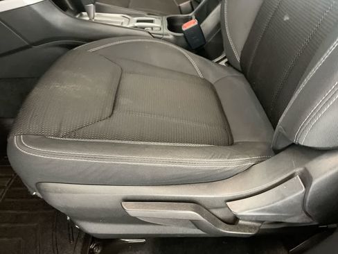 Used 2021 Subaru Forester AWD/4WD image 12