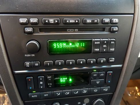 Used 2002 Ford Thunderbird image 14