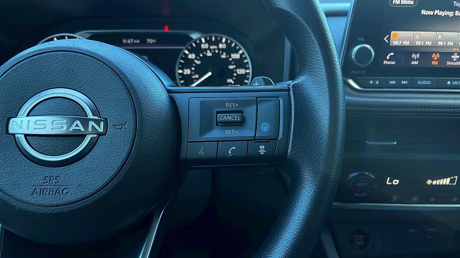 Used 2024 Nissan Rogue SV AWD/4WD image 12