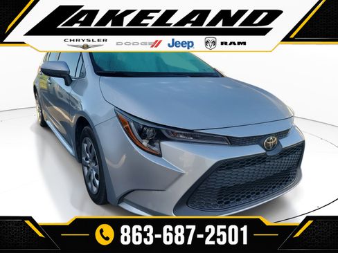 Used 2022 Toyota Corolla LE FWD image 1