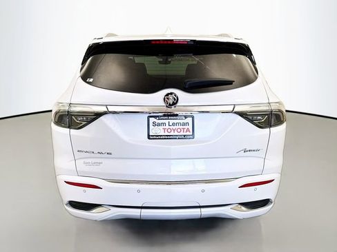 Used 2023 Buick Enclave Avenir image 6